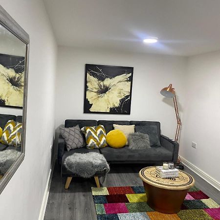 The Wells Apartment 2 Birmingham Luaran gambar
